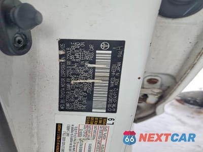 Zdjęcie 12 z 12 samochodu: 2005 TOYOTA PRIUS VIN:JTDKB20U753048618 - miniatura