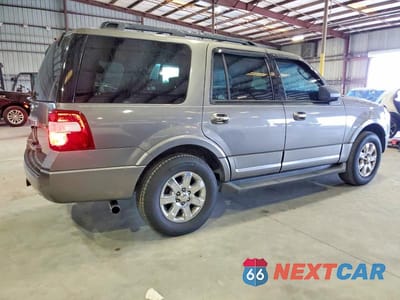 Trzecie zdjęcie samochodu z tyłu: 2011 FORD EXPEDITION XLT VIN:1FMJU1H59BEF45307 - miniatura