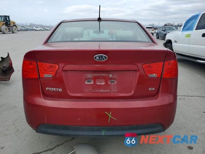 Zdjęcie 6 z 11 samochodu: 2010 KIA FORTE EX VIN:KNAFU4A22A5220988 - miniatura
