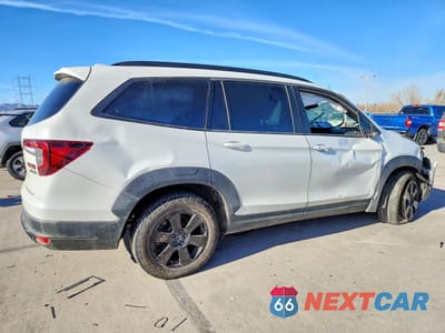 Trzecie zdjęcie samochodu z tyłu: 2022 HONDA PILOT TRAILSPORT VIN:5FNYF6H85NB044728 - miniatura