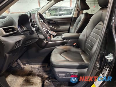 Zdjęcie 7 z 13 samochodu: 2024 TOYOTA HIGHLANDER LE VIN:5TDKDRBH0RS550555 - miniatura