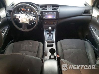 Zdjęcie 8 z 12 samochodu: 2019 NISSAN SENTRA S VIN:3N1AB7AP3KY345117 - miniatura