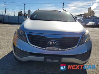 Piąte zdjęcie samochodu w środku: 2012 KIA SPORTAGE BASE VIN:KNDPB3A29C7322397 - miniatura