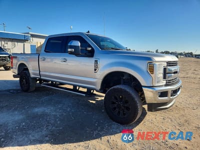 Czwarte zdjęcie samochodu z boku: 2019 FORD F250 SUPER DUTY VIN:1FT7W2B67KED63279 - miniatura