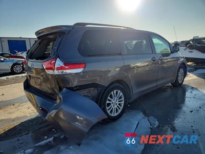 Trzecie zdjęcie samochodu z tyłu: 2013 TOYOTA SIENNA 4X4 VIN:5TDYK3DC6DS352523 - miniatura