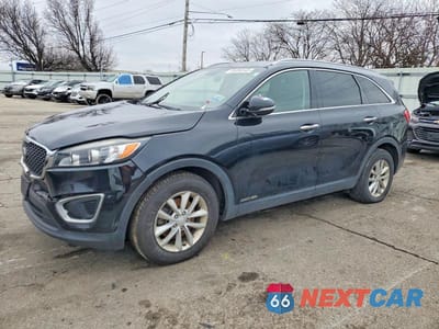 2017 KIA SORENTO LX 5XYPGDA57HG335256 - główne zdjęcie licytacji z USA - miniatura