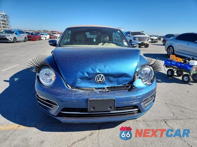 Piąte zdjęcie samochodu w środku: 2019 VOLKSWAGEN BEETLE S VIN:3VW5DAAT7KM512411 - miniatura
