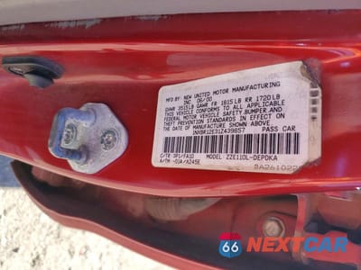 Zdjęcie 12 z 12 samochodu: 2001 TOYOTA COROLLA LE VIN:1NXBR12E31Z439857 - miniatura