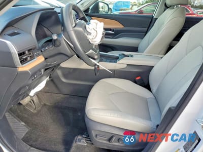 Zdjęcie 7 z 16 samochodu: 2024 TOYOTA GRAND HIGHLANDER XLE VIN:5TDAAAA53RS007102 - miniatura