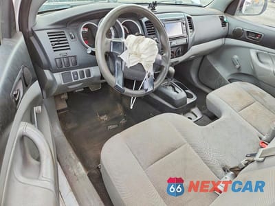 Zdjęcie 8 z 11 samochodu: 2014 TOYOTA TACOMA VIN:5TFNX4CN9EX038941 - miniatura