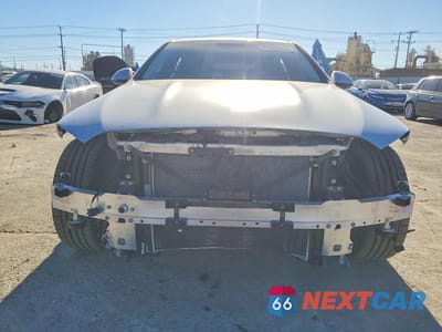 Piąte zdjęcie samochodu w środku: 2025 MERCEDES-BENZ C 300 VIN:W1KAF4GB5SR260352 - miniatura