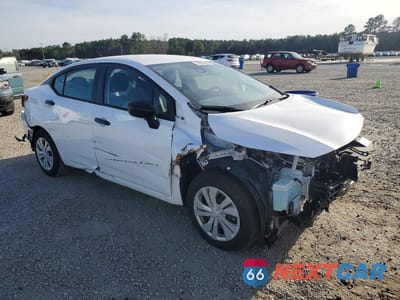 Czwarte zdjęcie samochodu z boku: 2025 NISSAN VERSA S VIN:3N1CN8DV3SL867713 - miniatura