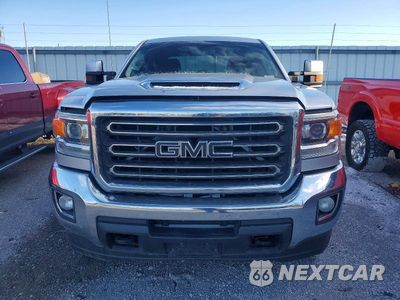 Piąte zdjęcie samochodu w środku: 2017 GMC SIERRA K2500 HEAVY DUTY VIN:1GT12REY6HF113509 - miniatura