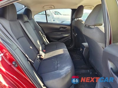 Zdjęcie 10 z 12 samochodu: 2022 TOYOTA COROLLA LE VIN:JTDEPMAEXNJ212277 - miniatura