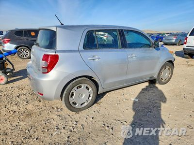 Trzecie zdjęcie samochodu z tyłu: 2009 TOYOTA SCION XD VIN:JTKKU104X9J042603 - miniatura