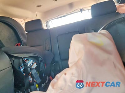 Zdjęcie 10 z 13 samochodu: 2019 CHEVROLET TAHOE K1500 LT VIN:1GNSKBKC6KR366816 - miniatura
