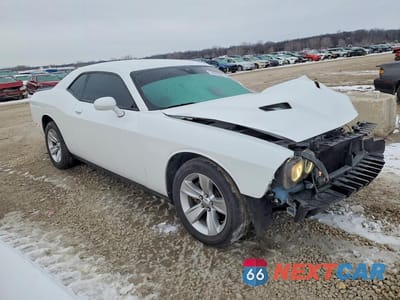 Czwarte zdjęcie samochodu z boku: 2023 DODGE CHALLENGER SXT VIN:2C3CDZAG8PH526131 - miniatura
