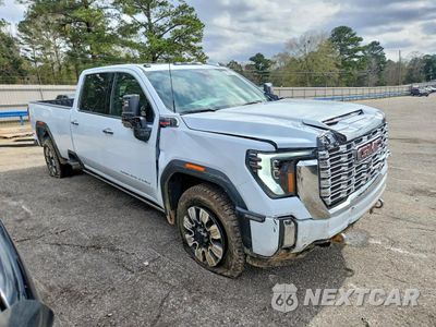 Czwarte zdjęcie samochodu z boku: 2026 GMC SIERRA K3500 DENALI VIN:1GT4UWEY5TF141395 - miniatura