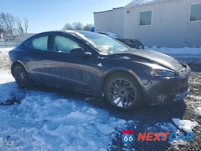 Czwarte zdjęcie samochodu z boku: 2025 TESLA MODEL 3 VIN:5YJ3E1EA2SF965615 - miniatura