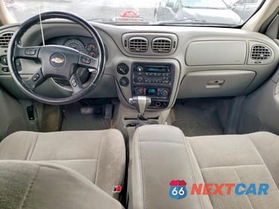 Zdjęcie 8 z 12 samochodu: 2006 CHEVROLET TRAILBLAZER LS VIN:1GNDT13S062251388 - miniatura