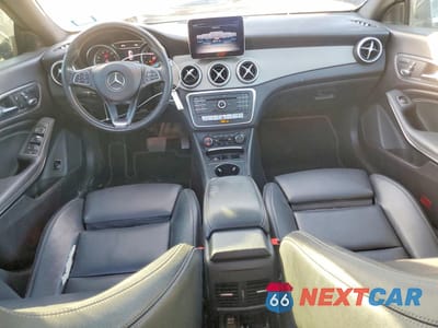 Zdjęcie 8 z 12 samochodu: 2018 MERCEDES-BENZ CLA 250 VIN:WDDSJ4EB4JN604457 - miniatura