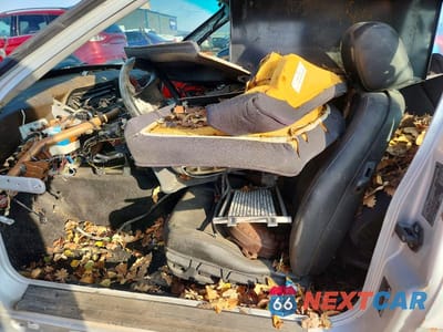 Zdjęcie 7 z 12 samochodu: 1998 BMW 318 TI VIN:WBACG7321WKC30965 - miniatura