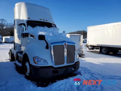 2016 VOLVO VNL SEMI TRUCK 1XKYA48X9GJ496742 - główne zdjęcie licytacji z USA - miniatura