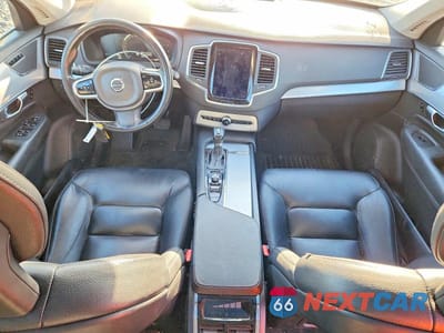 Zdjęcie 8 z 12 samochodu: 2018 VOLVO XC90 T5 VIN:YV4102PK4J1341563 - miniatura