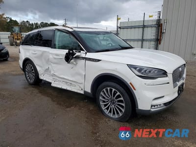 Czwarte zdjęcie samochodu z boku: 2021 LINCOLN AVIATOR RESERVE VIN:5LM5J7XC7MGL09885 - miniatura