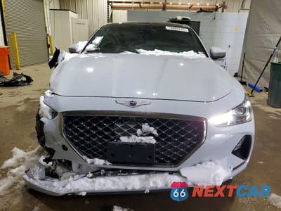 Piąte zdjęcie samochodu w środku: 2021 GENESIS G70 VIN:KMTG34LEXMU074398 - miniatura