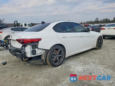 Trzecie zdjęcie samochodu z tyłu: 2018 ALFA ROMEO GIULIA TI VIN:ZARFAECN0J7598388 - miniatura