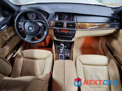 Zdjęcie 8 z 13 samochodu: 2011 BMW X5 XDRIVE50I VIN:5UXZV8C56BL417671 - miniatura