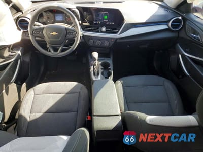 Zdjęcie 8 z 12 samochodu: 2025 CHEVROLET TRAX LS VIN:KL77LFEP3SC277013 - miniatura