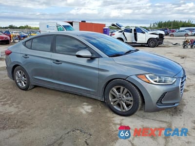 Czwarte zdjęcie samochodu z boku: 2018 HYUNDAI ELANTRA SEL VIN:KMHD84LF7JU611764 - miniatura