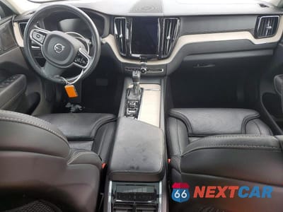 Zdjęcie 8 z 12 samochodu: 2021 VOLVO XC60 T5 INSCRIPTION VIN:YV4102RL1M1741364 - miniatura