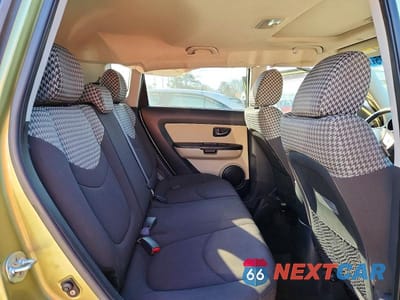 Zdjęcie 10 z 11 samochodu: 2011 KIA SOUL + VIN:KNDJT2A27B7319879 - miniatura