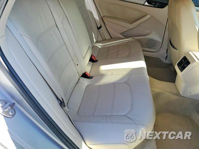 Zdjęcie 10 z 11 samochodu: 2014 VOLKSWAGEN PASSAT SE VIN:1VWBS7A38EC060292 - miniatura