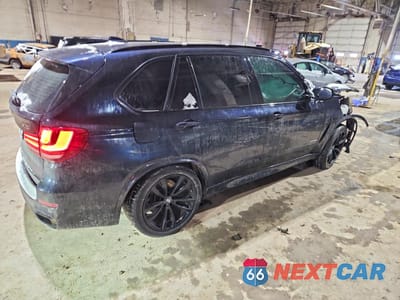 Trzecie zdjęcie samochodu z tyłu: 2017 BMW X5 XDRIVE50I VIN:5UXKR6C31H0U13546 - miniatura