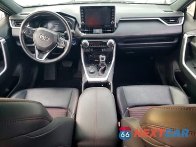 Zdjęcie 8 z 13 samochodu: 2022 TOYOTA RAV4 PRIME XSE VIN:JTMEB3FV7ND094138 - miniatura