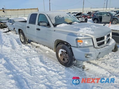 Czwarte zdjęcie samochodu z boku: 2011 DODGE DAKOTA SLT VIN:1D7RE3GK9BS662903 - miniatura