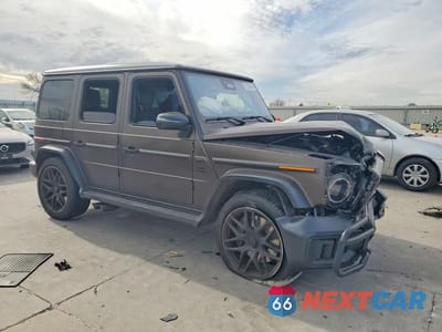 Czwarte zdjęcie samochodu z boku: 2025 MERCEDES-BENZ G 63 AMG VIN:W1NWH5AB8SX019379 - miniatura