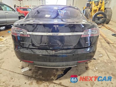 Zdjęcie 6 z 12 samochodu: 2016 TESLA MODEL S VIN:5YJSA1E23GF122837 - miniatura