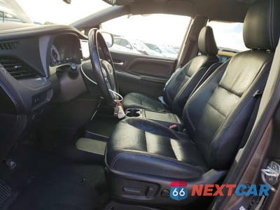Zdjęcie 7 z 13 samochodu: 2019 TOYOTA SIENNA SE VIN:5TDXZ3DC9KS996750 - miniatura