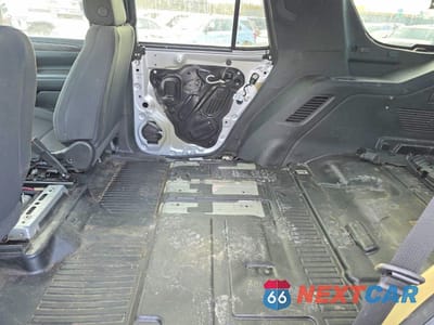 Zdjęcie 12 z 13 samochodu: 2023 CHEVROLET TAHOE K1500 VIN:1GNSKLED4PR432569 - miniatura