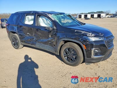 Czwarte zdjęcie samochodu z boku: 2023 CHEVROLET TRAVERSE LT VIN:1GNERGKW8PJ163609 - miniatura