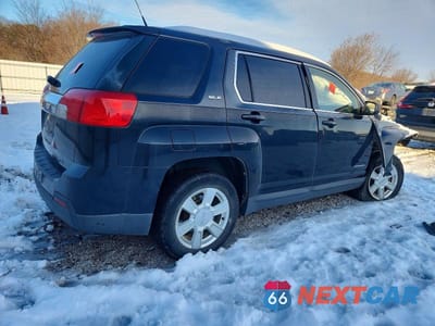 Trzecie zdjęcie samochodu z tyłu: 2011 GMC TERRAIN SLE VIN:2CTALMEC3B6456336 - miniatura