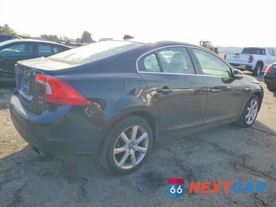 Trzecie zdjęcie samochodu z tyłu: 2016 VOLVO S60 PREMIER VIN:YV1612TK0G2391952 - miniatura