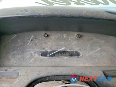 Zdjęcie 9 z 12 samochodu: 1996 FORD F350 VIN:1FTJX35F0TEA28838 - miniatura