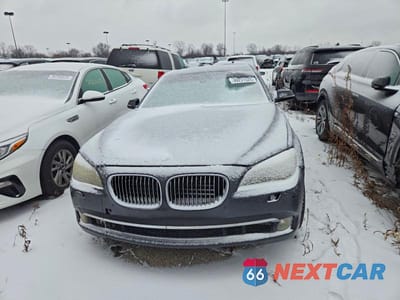Piąte zdjęcie samochodu w środku: 2013 BMW 750 LI VIN:WBAYE8C57DD132307 - miniatura