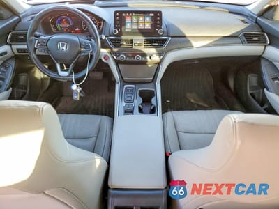 Zdjęcie 8 z 13 samochodu: 2018 HONDA ACCORD TOURING HYBRID VIN:1HGCV3F91JA014170 - miniatura